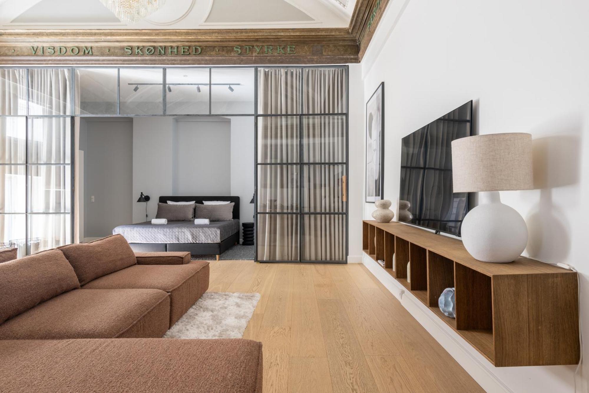 Unique 3 Bedroom Apartment In Vibrant Frederiksberg København Eksteriør billede