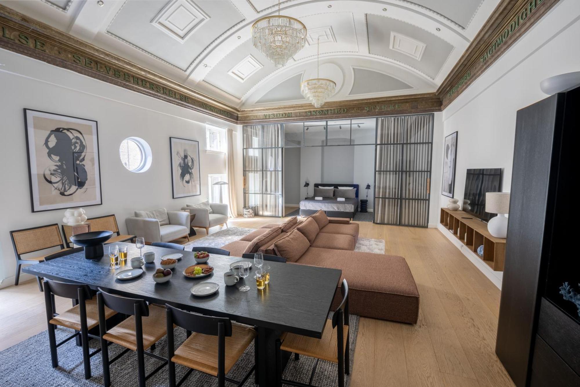 Unique 3 Bedroom Apartment In Vibrant Frederiksberg København Eksteriør billede