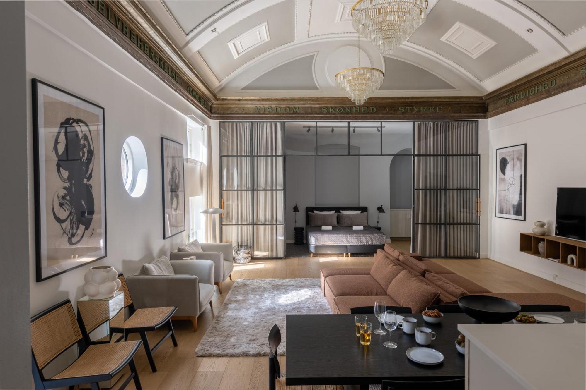 Unique 3 Bedroom Apartment In Vibrant Frederiksberg København Eksteriør billede