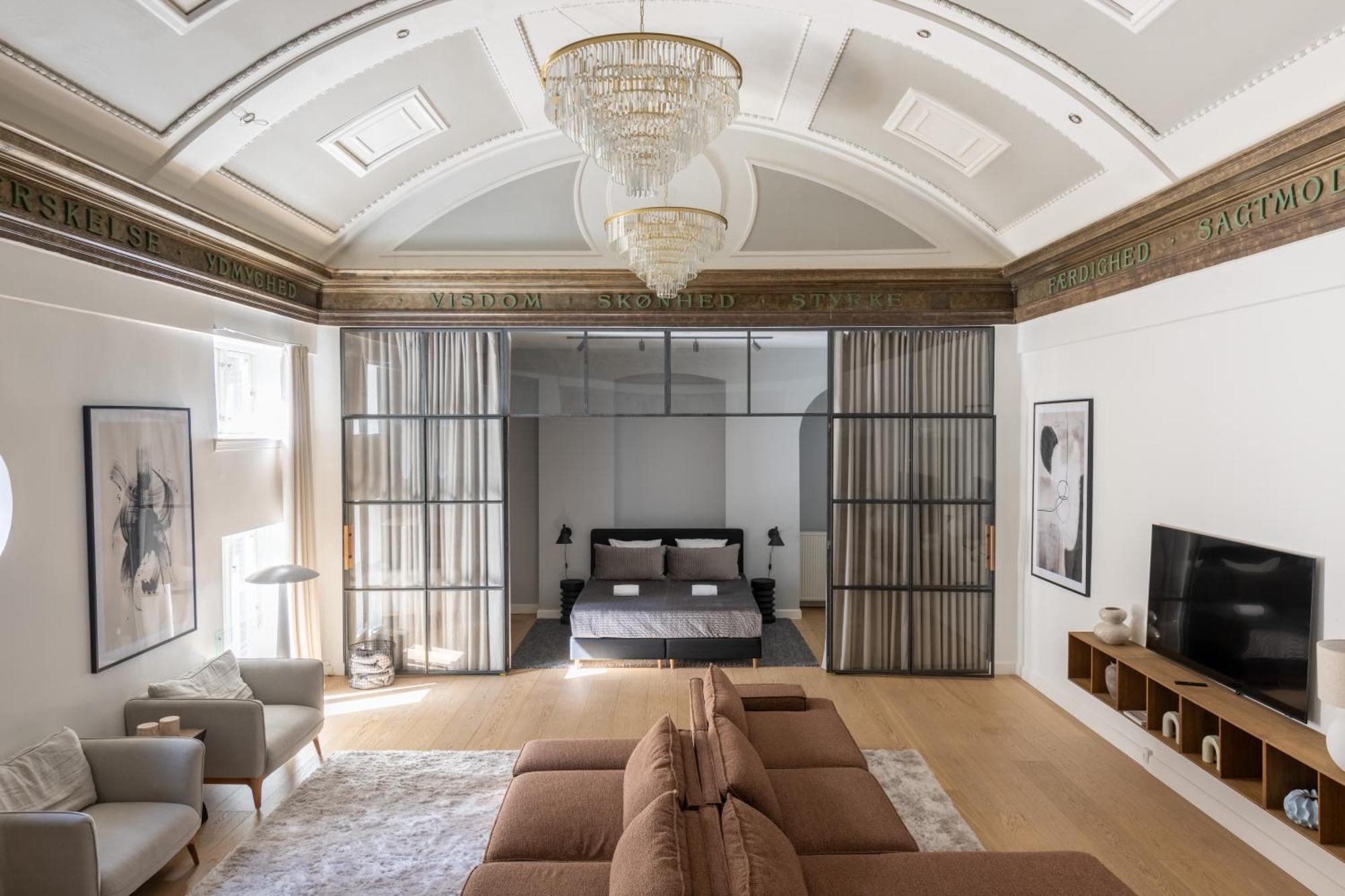 Unique 3 Bedroom Apartment In Vibrant Frederiksberg København Eksteriør billede