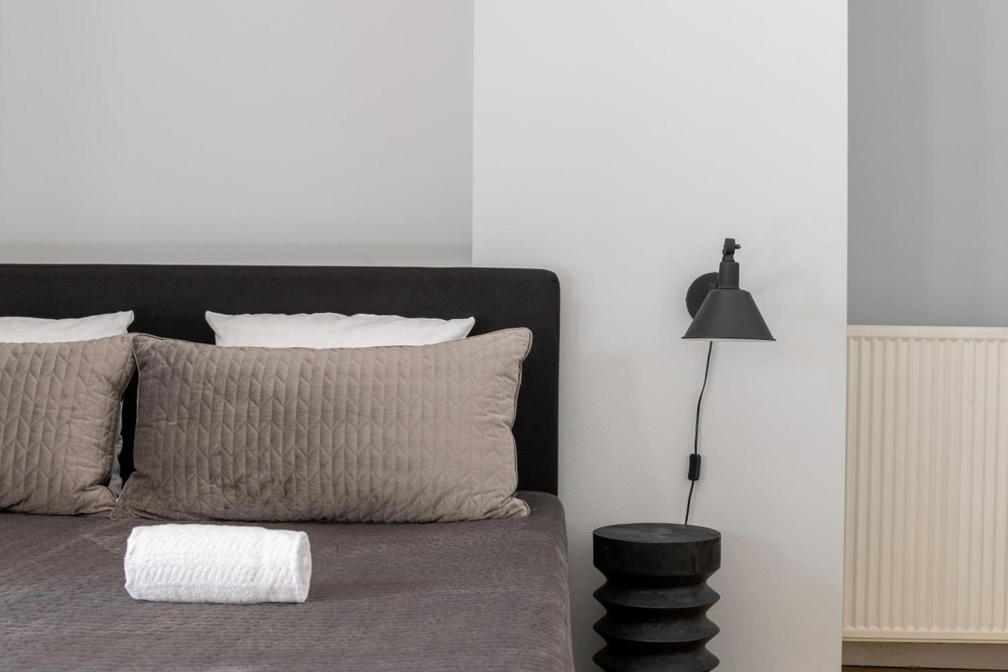 Unique 3 Bedroom Apartment In Vibrant Frederiksberg København Eksteriør billede