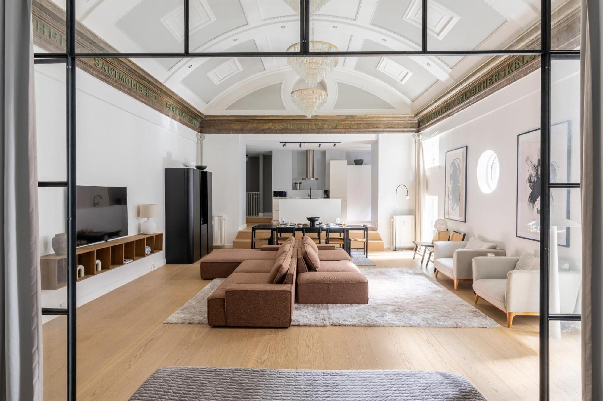 Unique 3 Bedroom Apartment In Vibrant Frederiksberg København Eksteriør billede