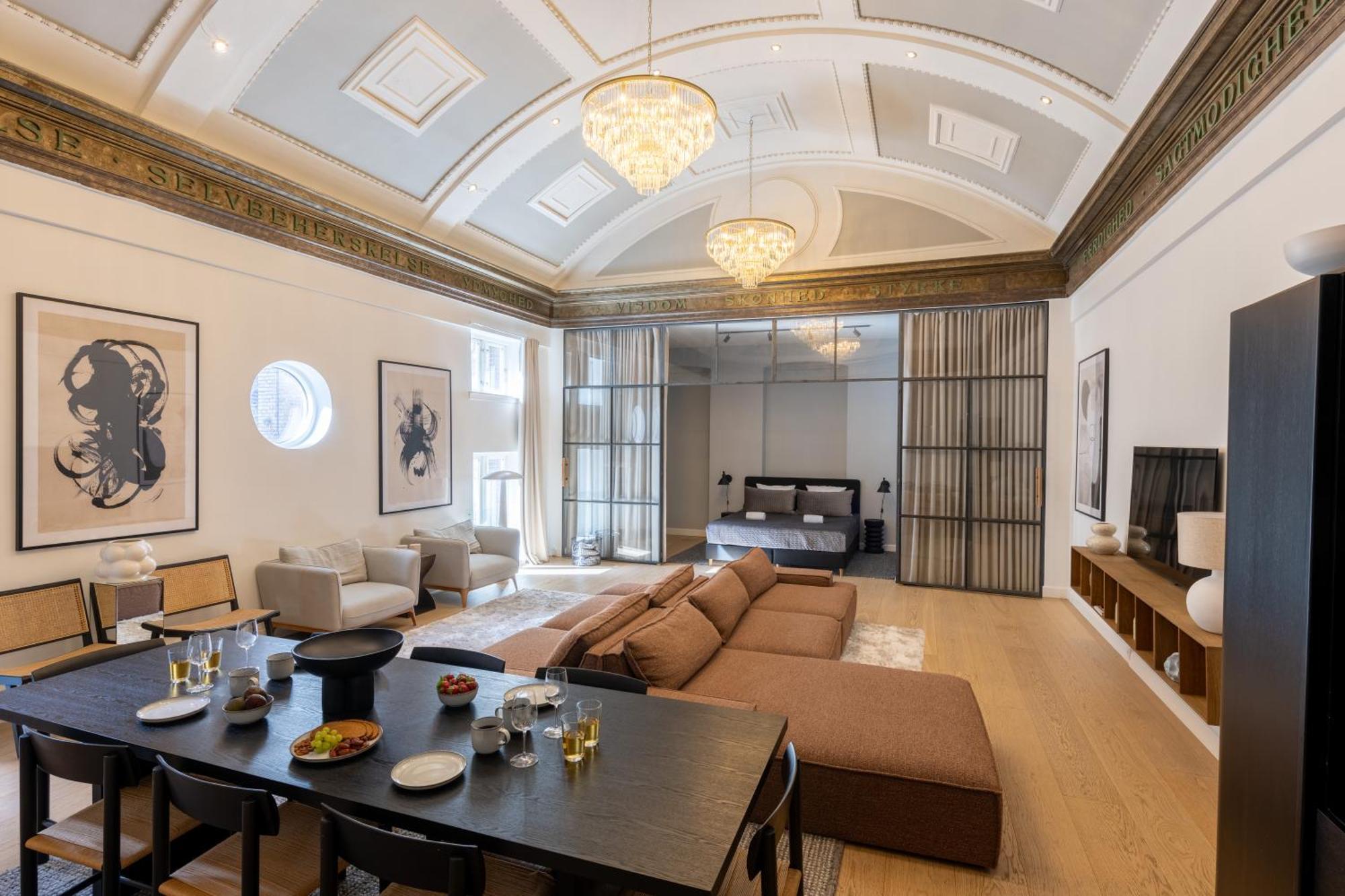 Unique 3 Bedroom Apartment In Vibrant Frederiksberg København Eksteriør billede